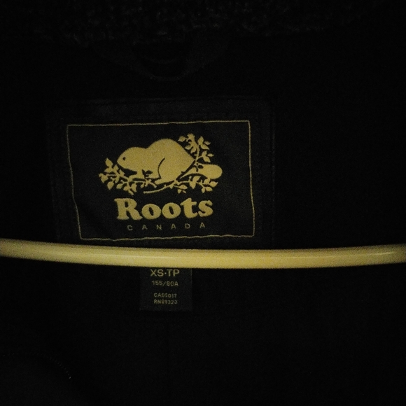 Roots Winter Jacket - Picture 4 of 7